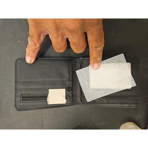 Japanese Anime Blue Lock Bifold Wallet for Men & Women | Stylish Anime Accessory - Picture 4 of 5